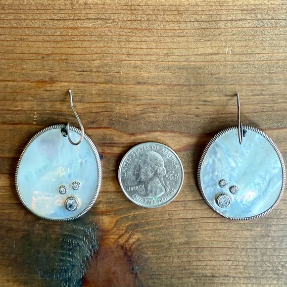 Silpada .925 Stirling Silver and Mother of Pearl Earrings with CZ Accents - Picture 2 of 4